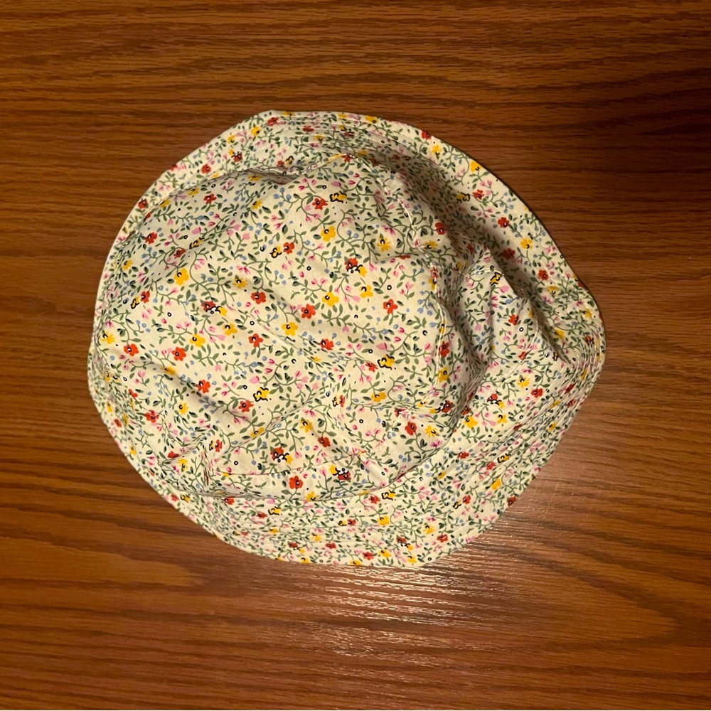 Floral Bucket Har